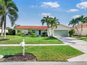 1217 Bluebird Avenue